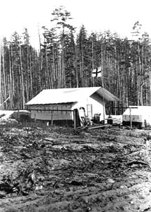 ROUGHING IT: Dr Henderson's early hospital in a tent 1910.